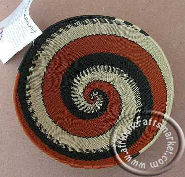 African colorful woven wire plate