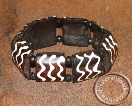 African bone bracelet - Black and white