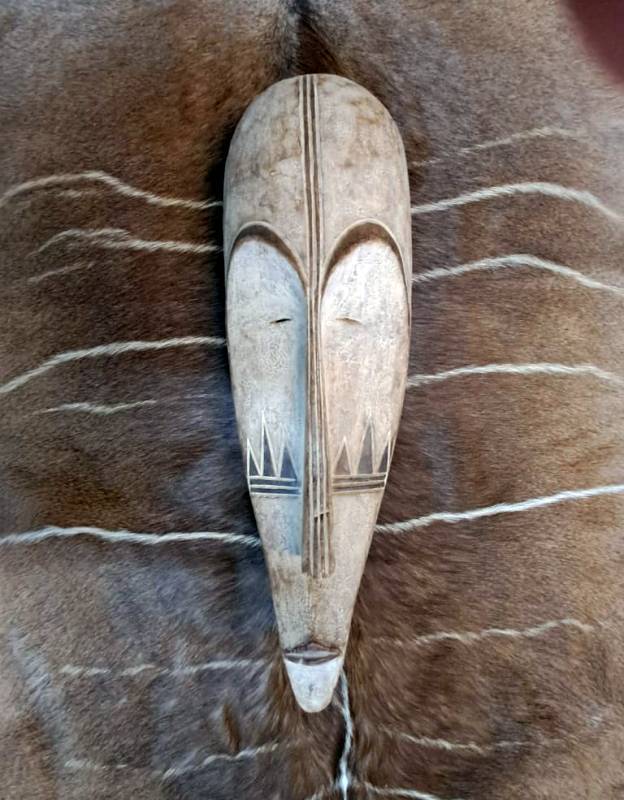 African black and white Fang mask
