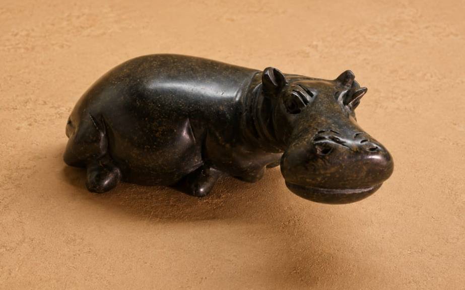 Authentic African stone hippopotamus sculpture Authentic African stone hippopotamus sculpture
